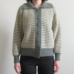 Vintage 1950s hand knit cardigan sweater